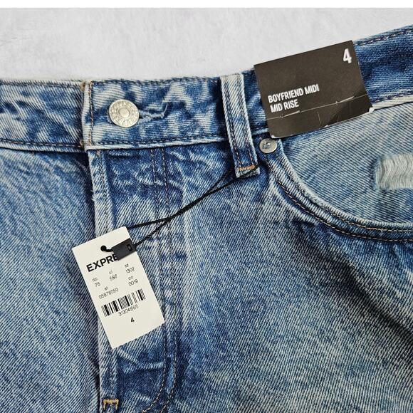 New Express Boyfriend Midi Mid Rise Distressed Drop Hem Denim Shorts Size 4 - Picture 3 of 16